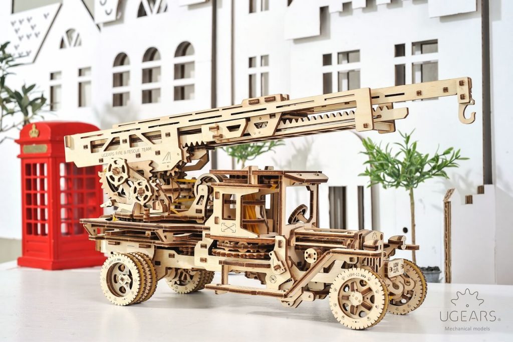 UGEARS FIRE TRUCK WITH LADDER