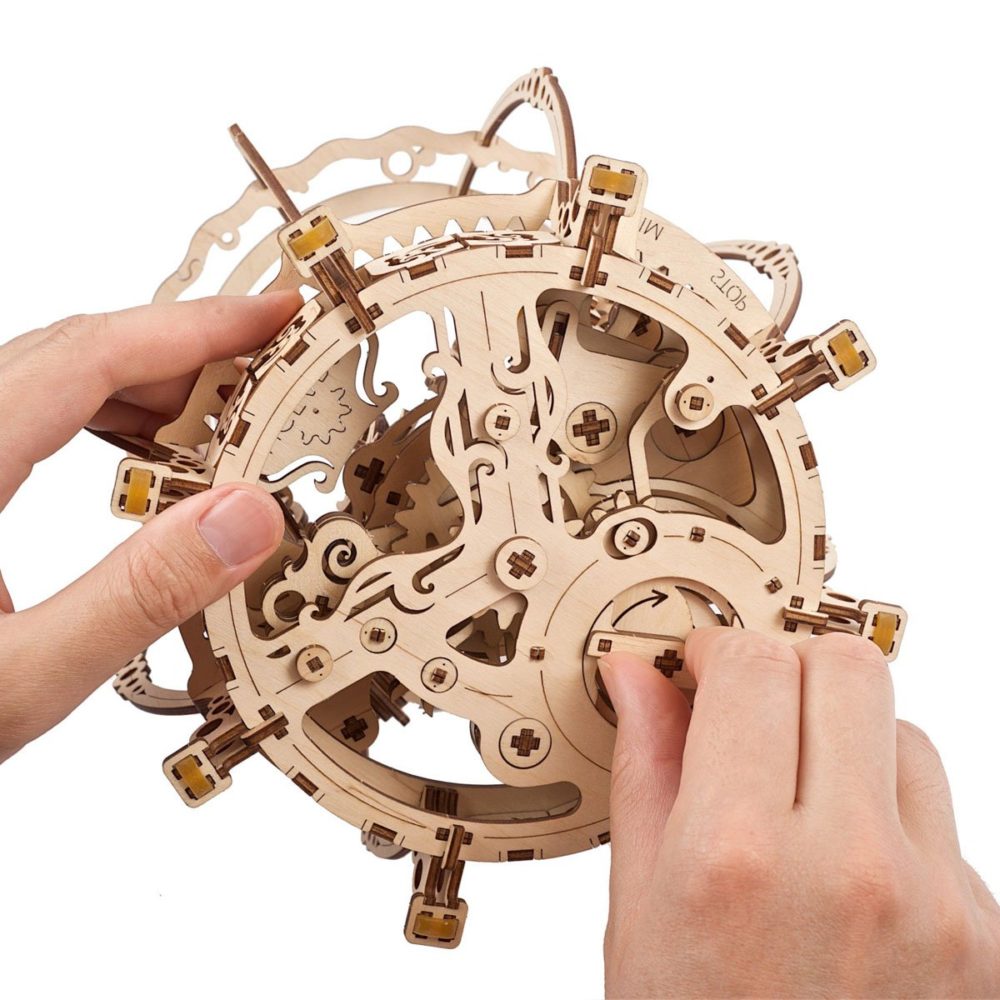 UGEARS MECHANICAL AQUARIUM