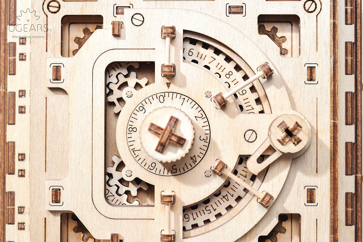 UGEARS SAFE