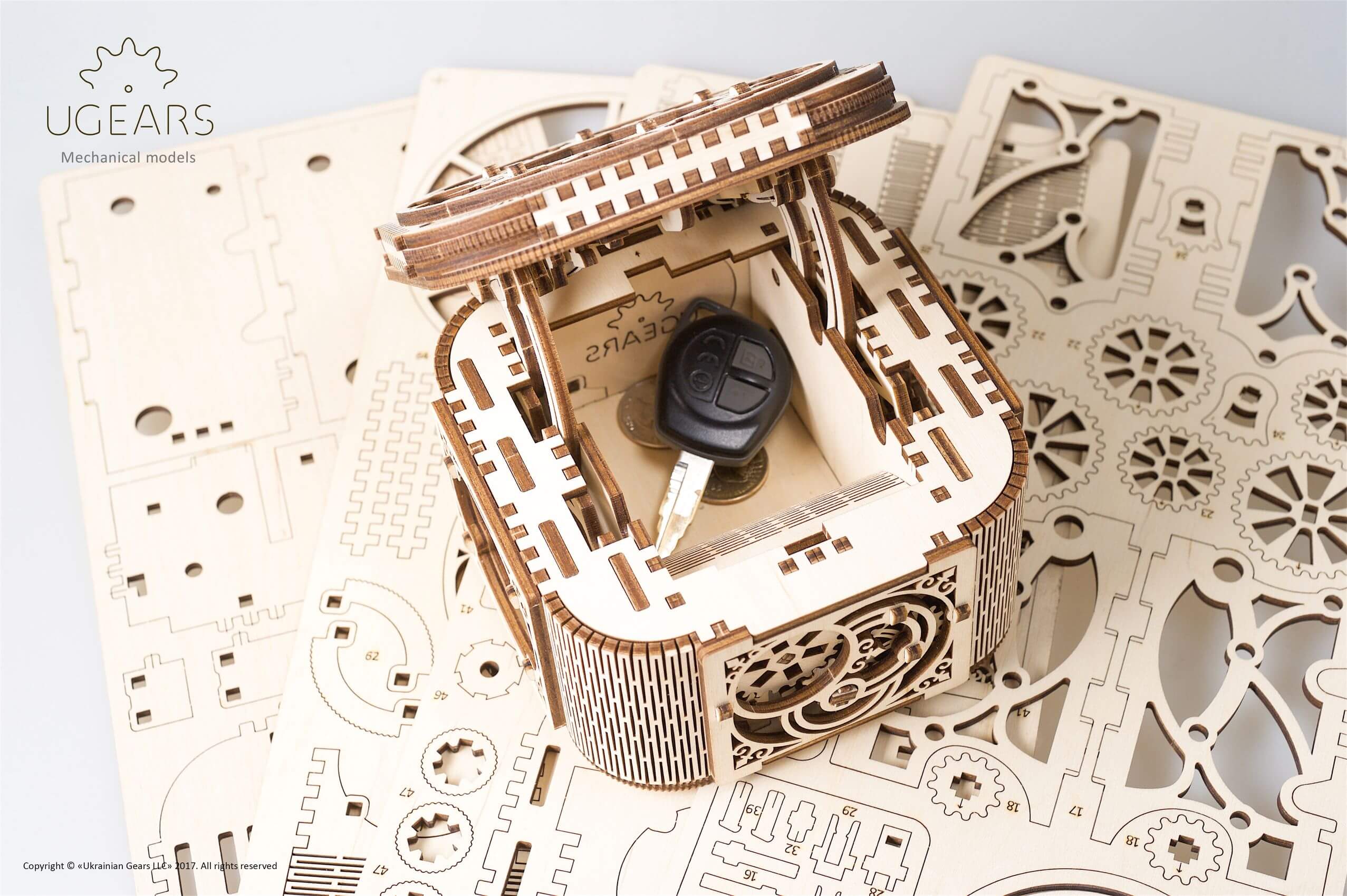 UGEARS TREASURE BOX