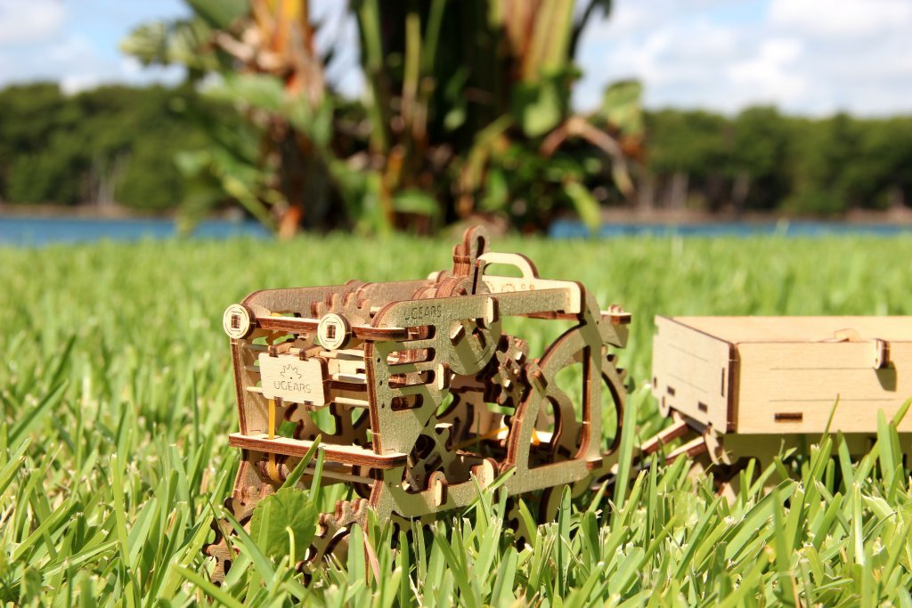 UGEARS TRACTOR AND TRAILER