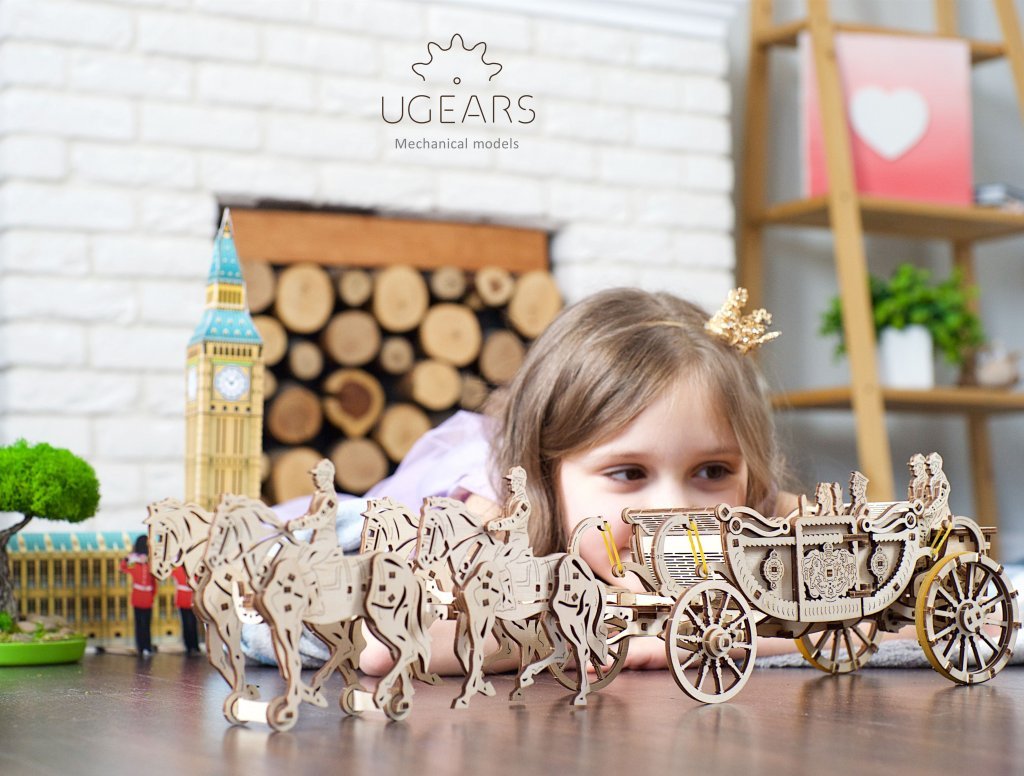 UGEARS ROYAL CARRIAGE