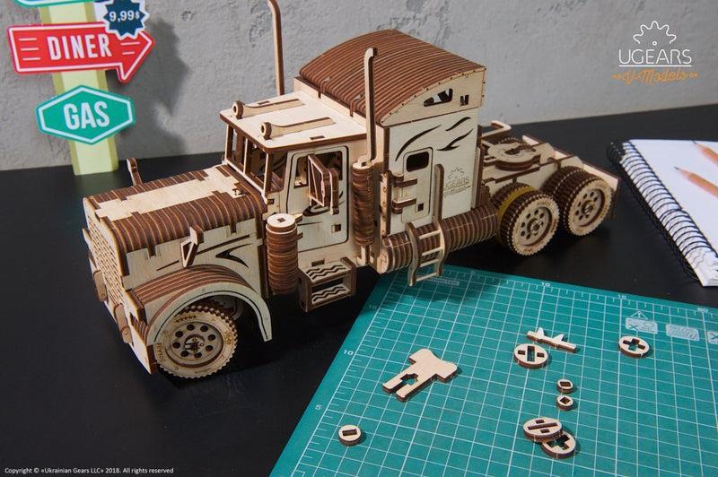 UGEARS HEAVY BOY TRUCK VM-03